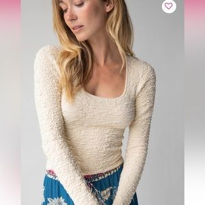 NWT Natural Life cream top